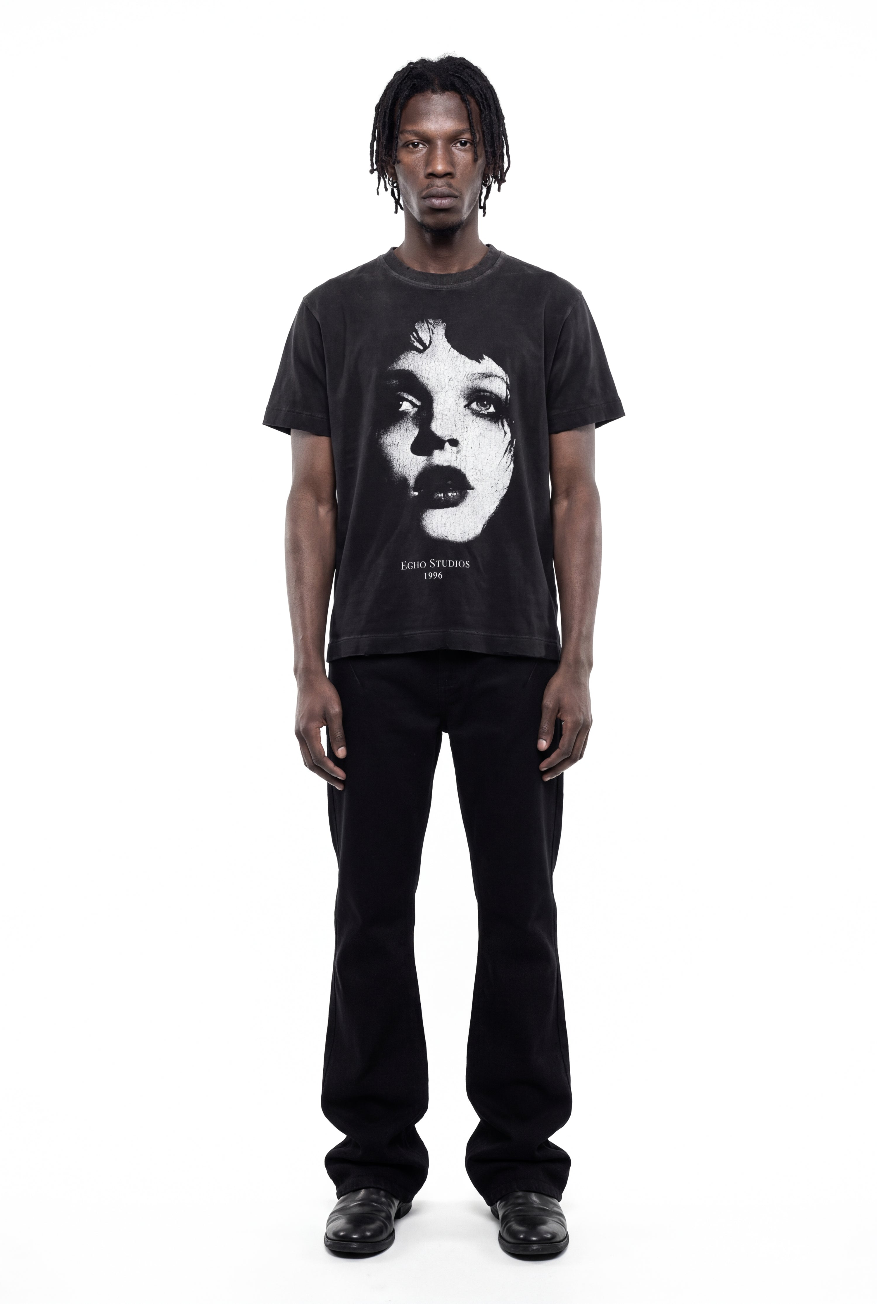 ELIZABETH REGULAR TEE - FADED BLACK