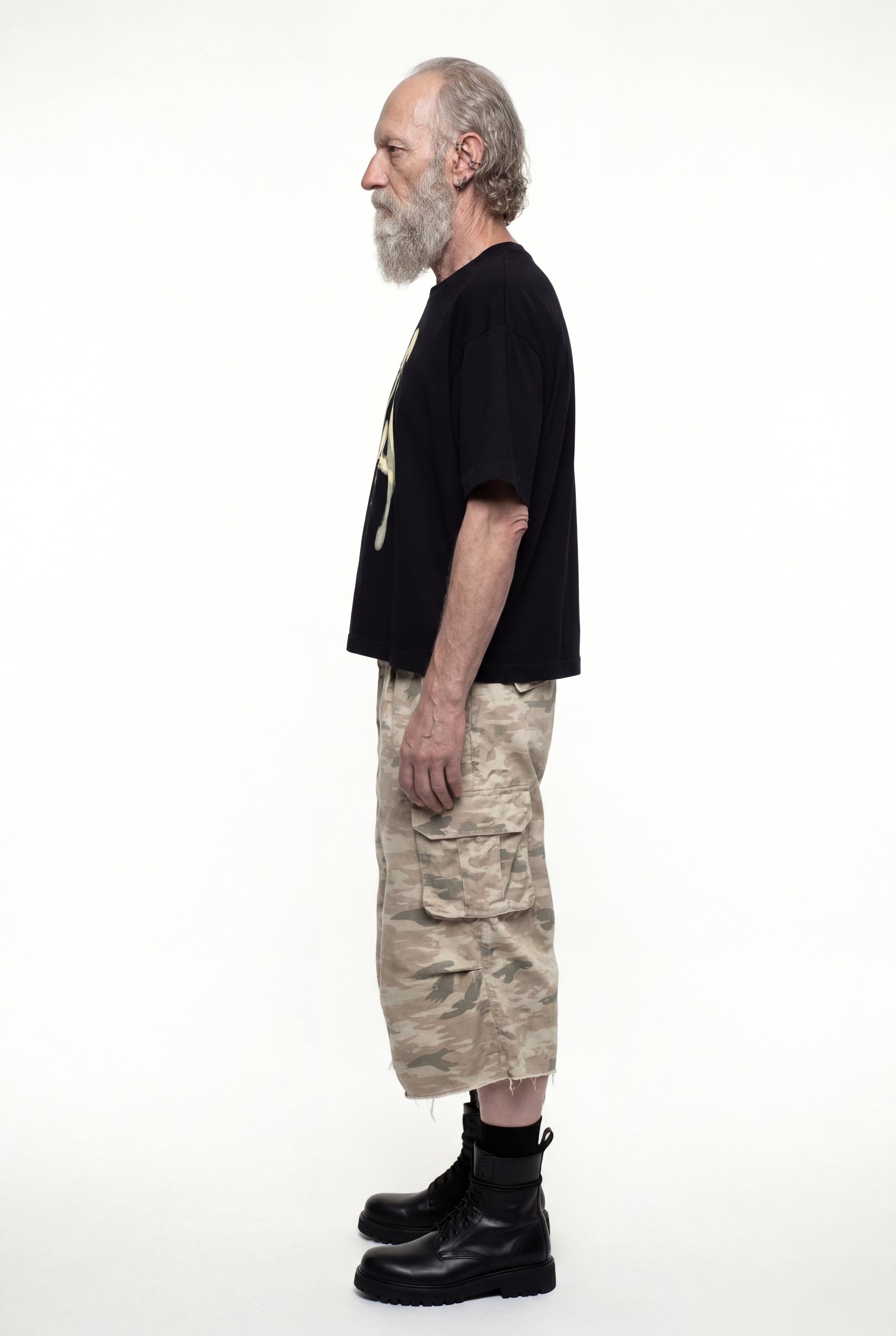 SANTA BOXY TEE - BLACK