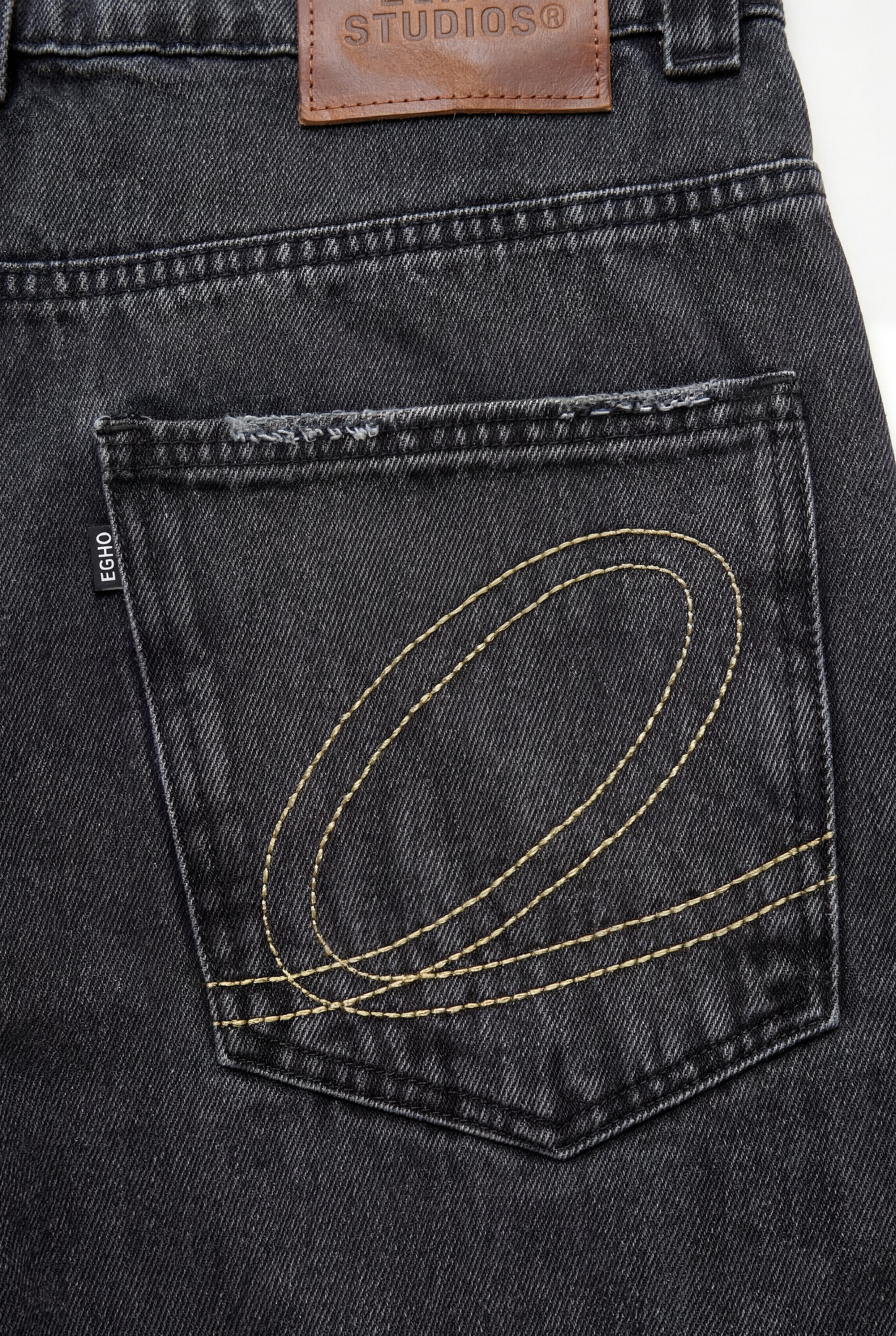 UNF - GUERRILLA DENIM - PRETA