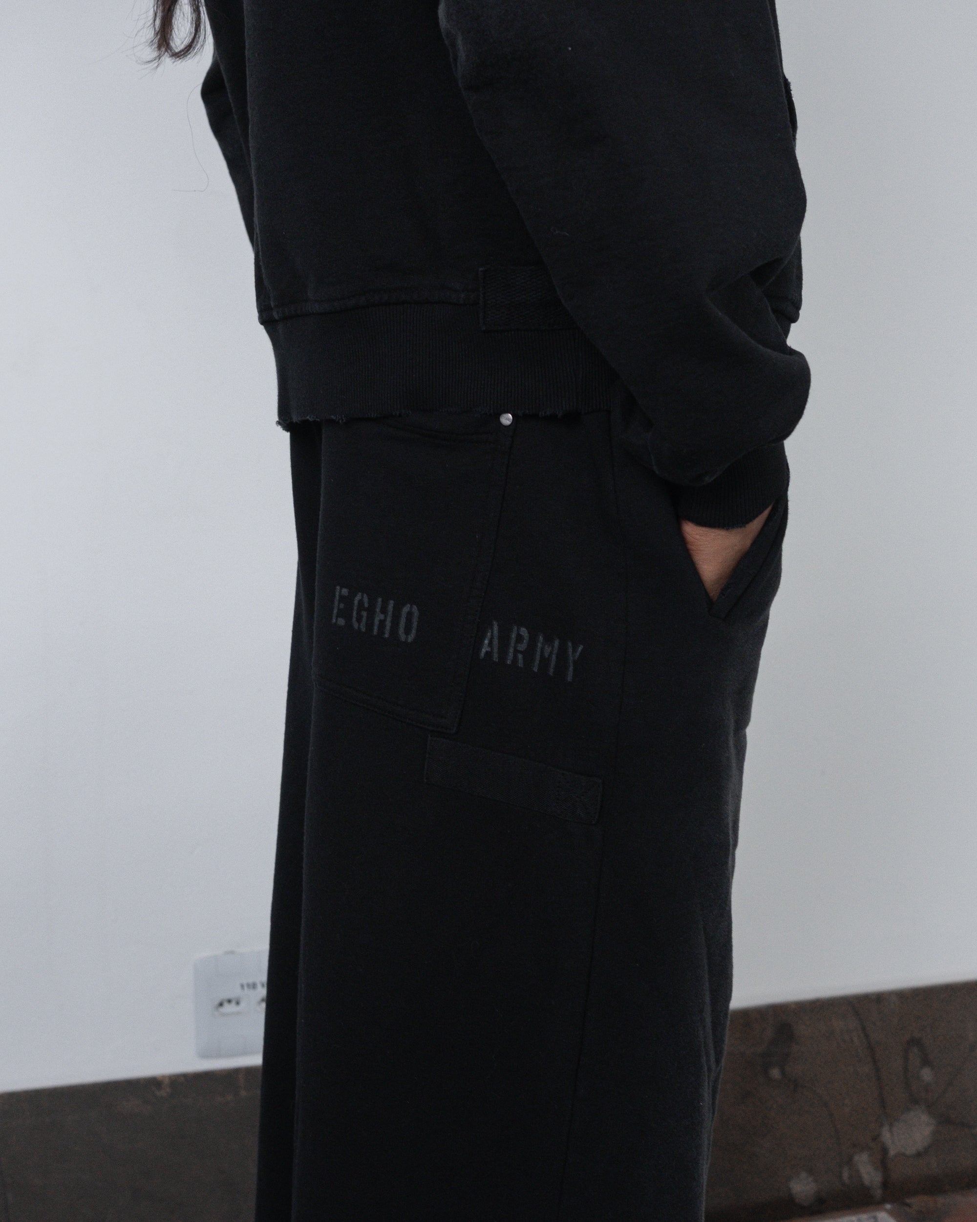 UNF LOOSE SWEATPANTS - BLACK (PRÉ-VENDA)