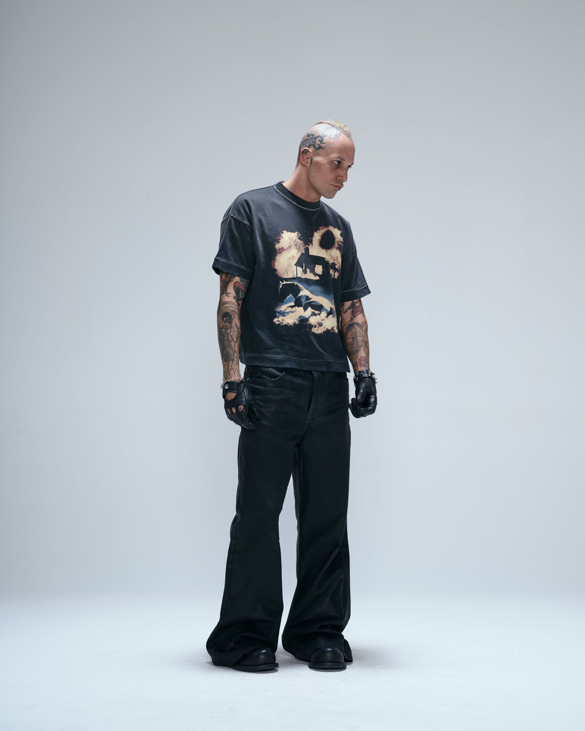 WILD HORSE PROPHECY BOXY TEE - FADED BLACK