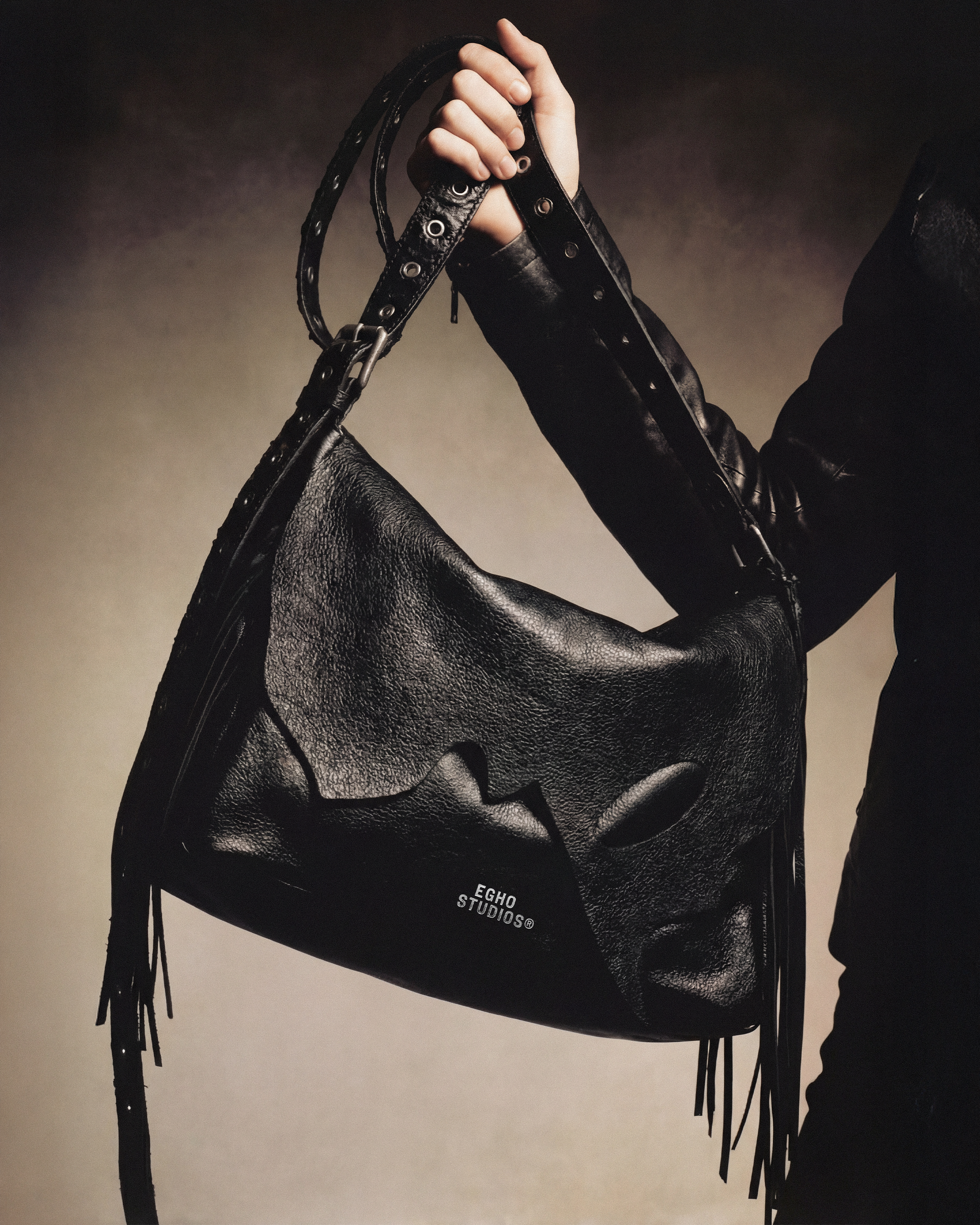 L'OBSCUR LEATHER BAG - BLACK (PRÉ-VENDA)
